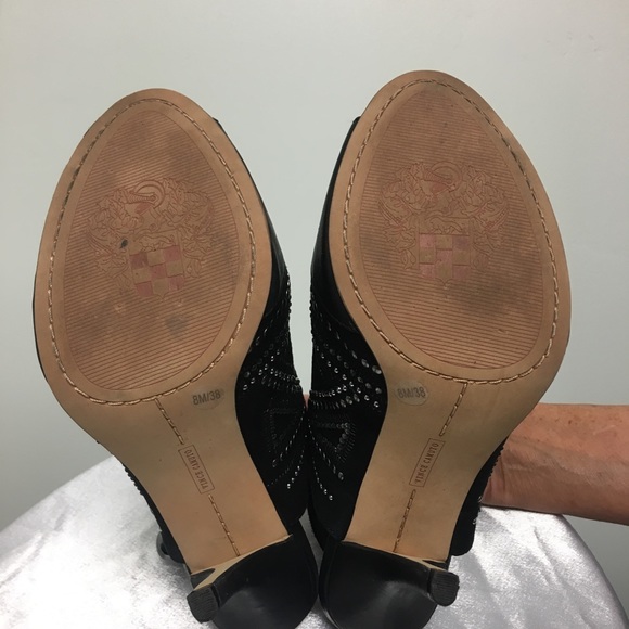 Vince Camuto Yolana Black Leather & Suede Slingback Peep Toe Sandals - Picture 8 of 8